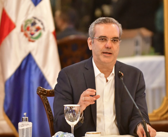Presidente Abinader: apoyamos las acciones del Defensor del Pueblo