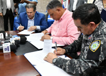 Tiendas y supermercados otorgaran descuentos a la Policía Nacional