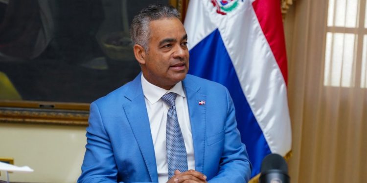Funcionario asegura protección de Bahía de las Águilas