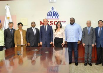 Reconocen transformación digital del MESCYT