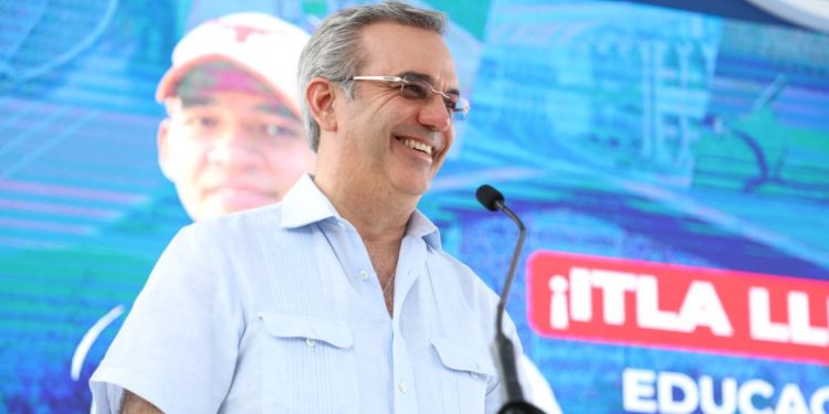 Abinader reitera que en su gobierno el dinero rinde más